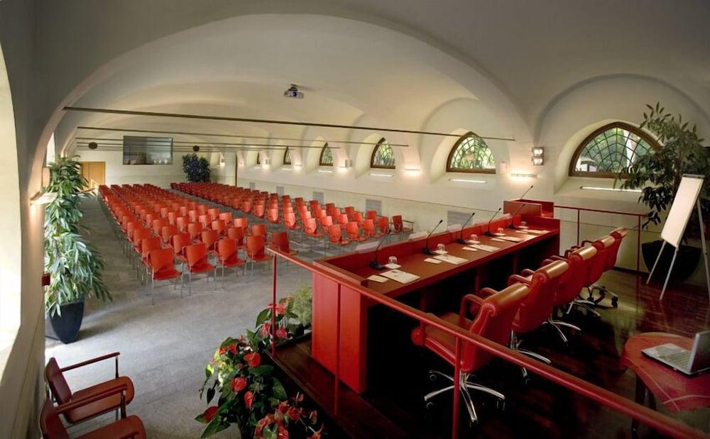Albergo Dell'Agenzia Бра Удобства фото