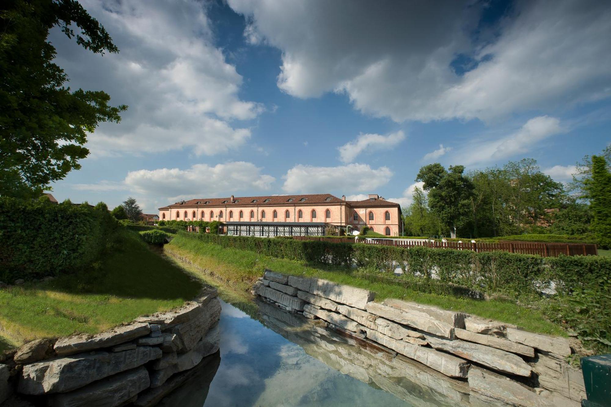 Albergo Dell'Agenzia Бра Экстерьер фото