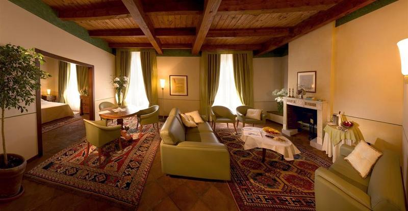 Albergo Dell'Agenzia Бра Экстерьер фото